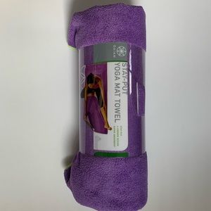 Gaiam Stay-Put Yoga Mat Towel